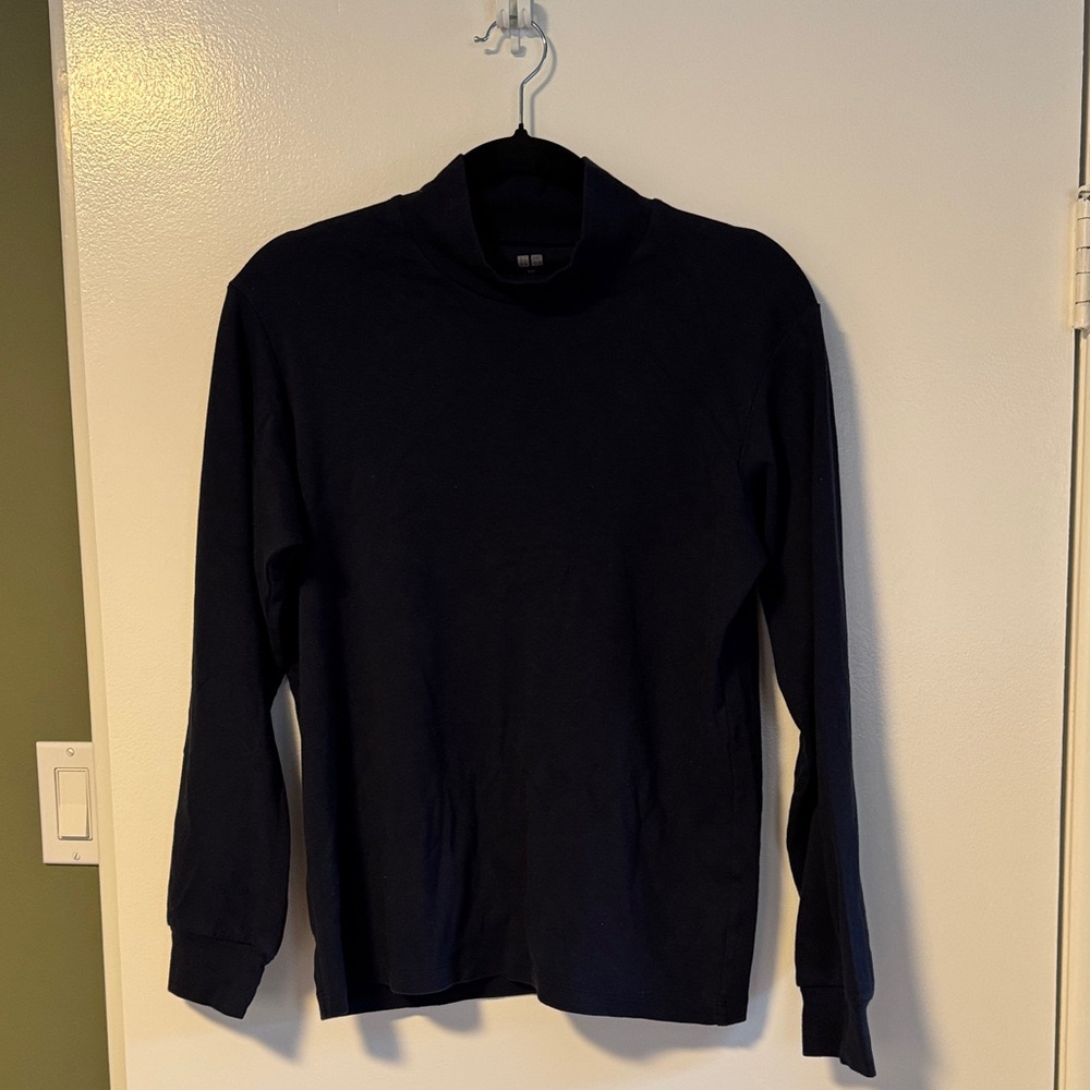 Uniqlo Men's Dark Navy Turtleneck Sweater
